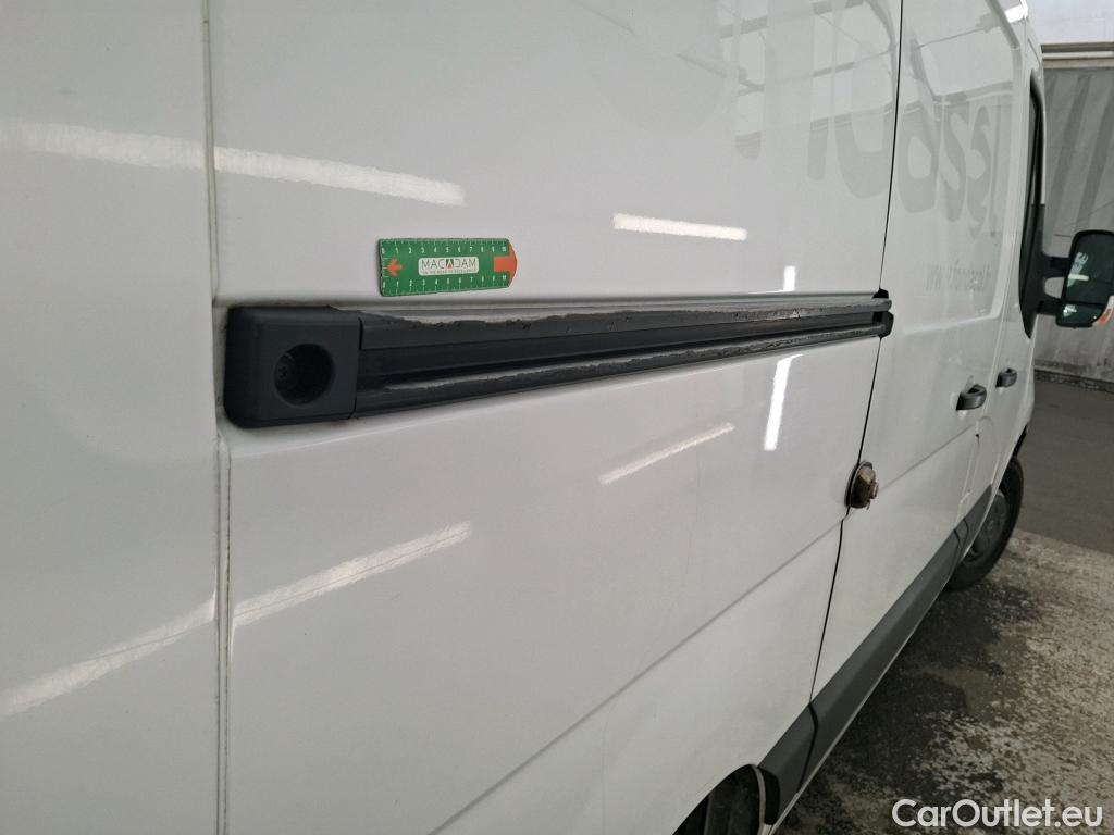  Renault  Master RENAULT  / 2014 / 4P / Fourgon tôlé &FG GCf Trac F3300 L1H1 dCi 110 Euro6 #24