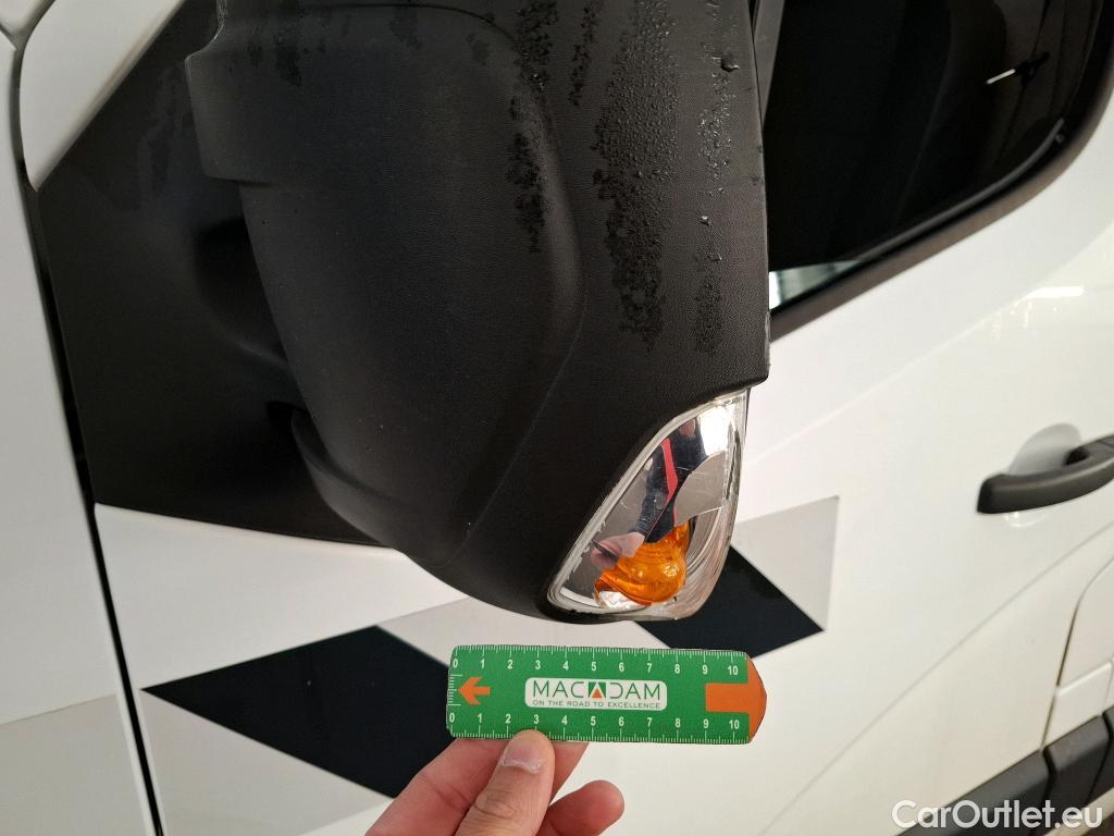  Renault  Master  III Fourgon L2H2 3 5 Grand Confort dCi 130CV BVM6 E6 #19