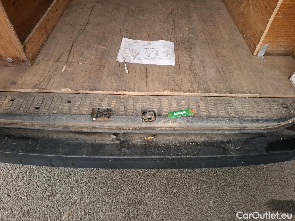  Renault  Master  III Fourgon L2H2 3 5 Grand Confort dCi 130CV BVM6 E6 #21