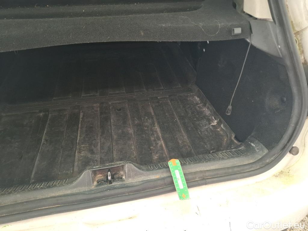  Renault  Clio  IV Air 1.5 dCi 75CV BVM5 E6 #15