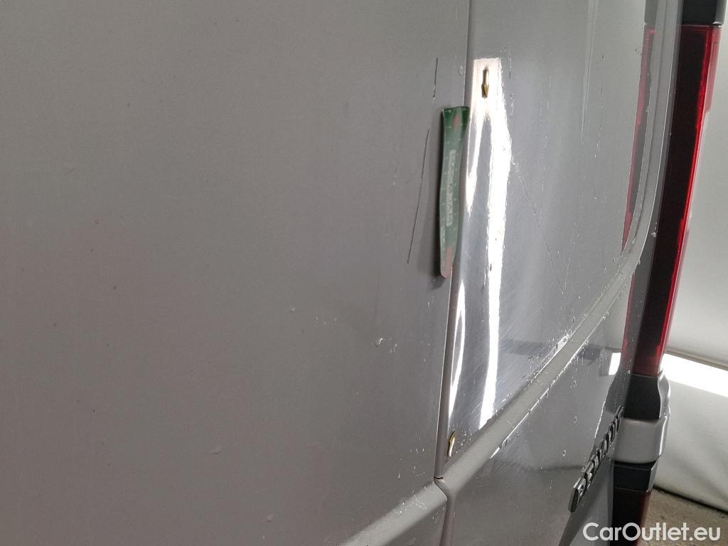  Renault  Trafic RENAULT  / 2019 / 4P / Fourgon tole NV FG GCF L1H1 1200 dCi 120 S&S #10