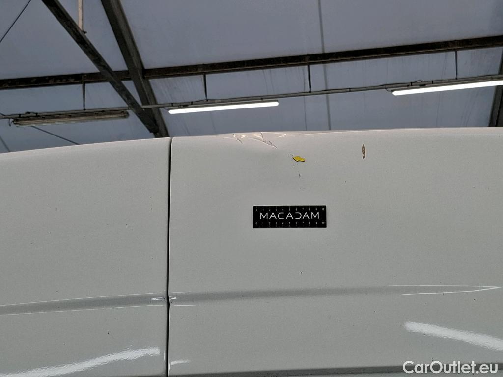  Renault  Master  Fourgon L3H2 3 5 Grand Confort dCi 135CV BVM6 7 Sieges E6dT #9