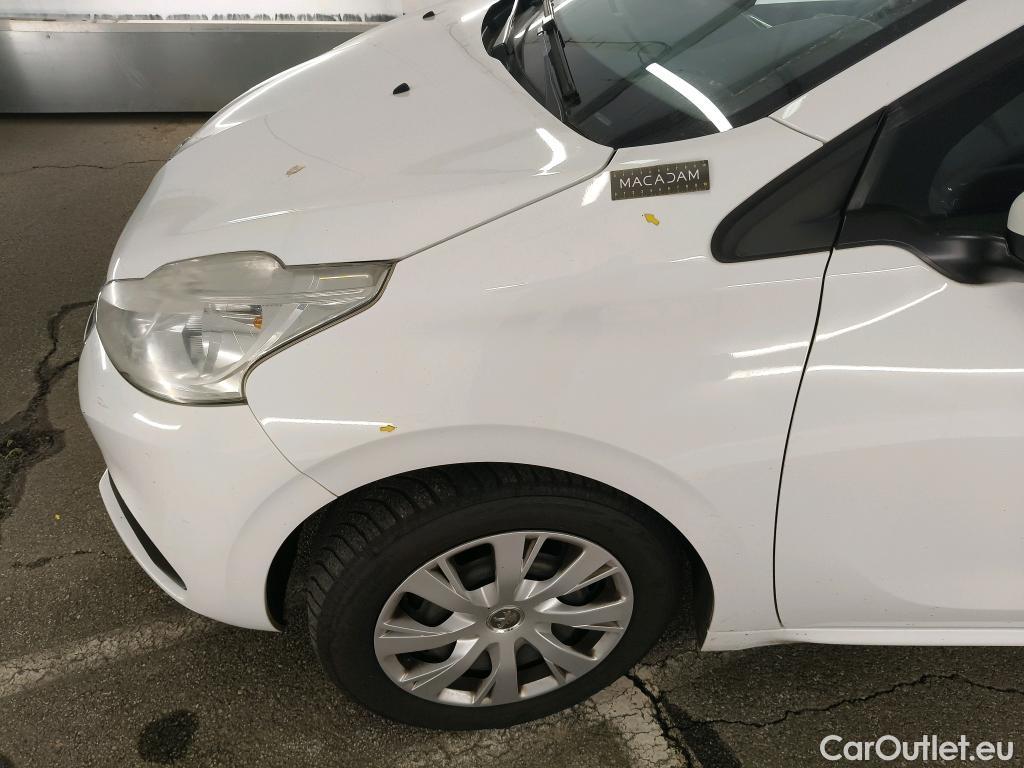  Peugeot  208  Affaire Premium Pack 1.6 HDi 75CV BVM5 E6 #34