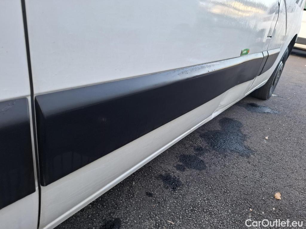  Renault  Master  III Fourgon L2H2 3 5 Grand Confort dCi 130CV BVM6 E6 #7