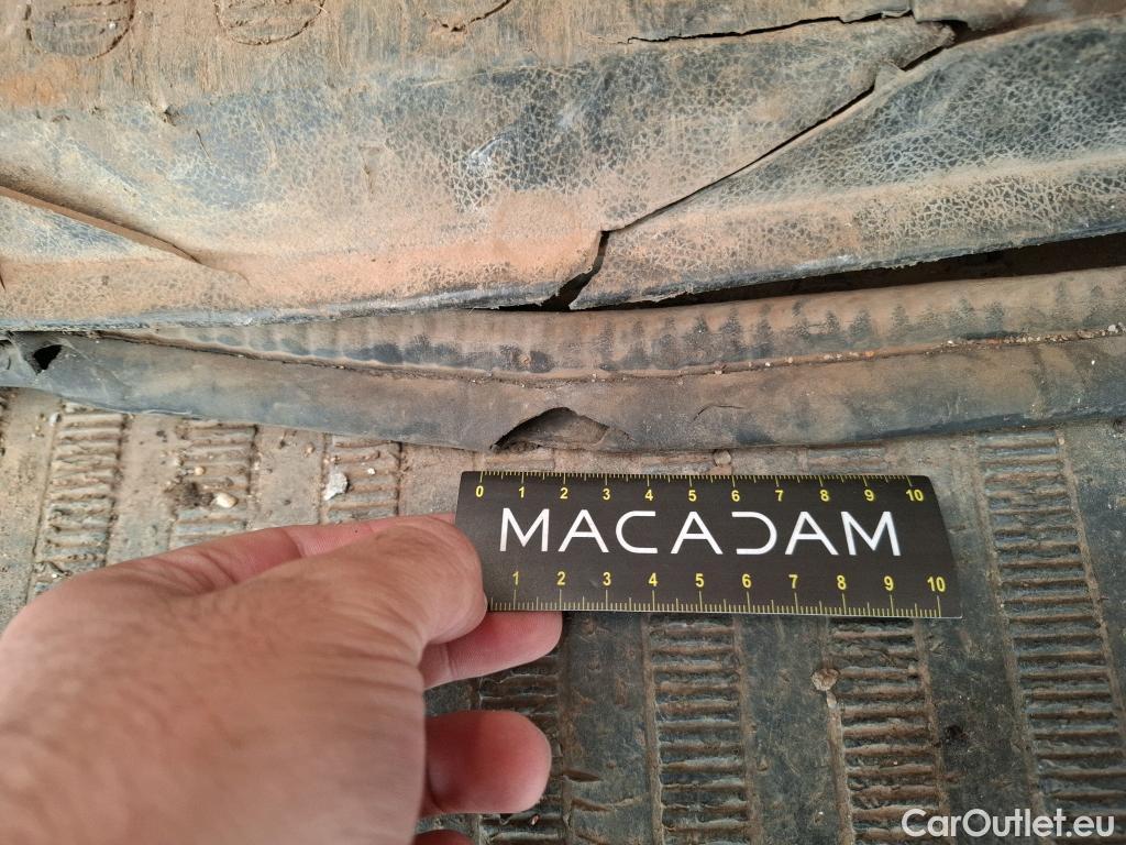  Renault  Master  Fourgon L3H2 3 5 Grand Confort dCi 135CV BVM6 7 Sieges E6dT #35