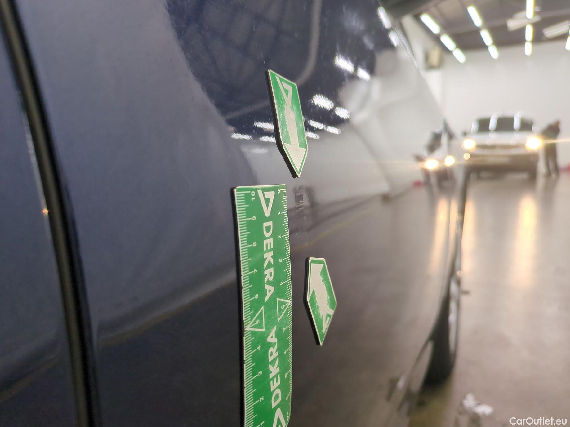  Bmw  Serie 2 BMW  Gran Tourer / 2018 / 5P / monospace 218d Business Design Auto #68