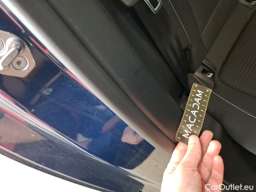  Ford  Focus FORD  / 2018 / 5P / Berline 5P - 1.0 EcoBoost 125 S&S auto Titanium #1