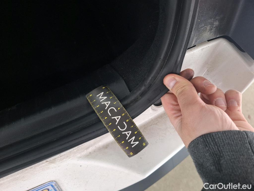  Citroen  C4 Cactus  Feel Business 1.2 PureTech 110CV BVM6 E6dT #10