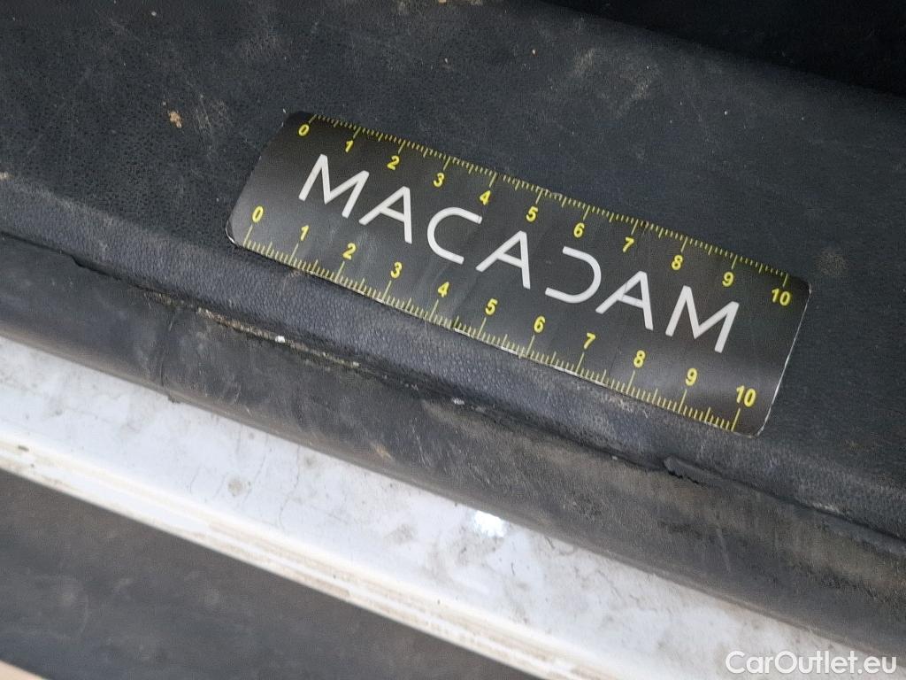  Citroen  C4 Cactus  Feel Business 1.2 PureTech 110CV BVM6 E6dT #8