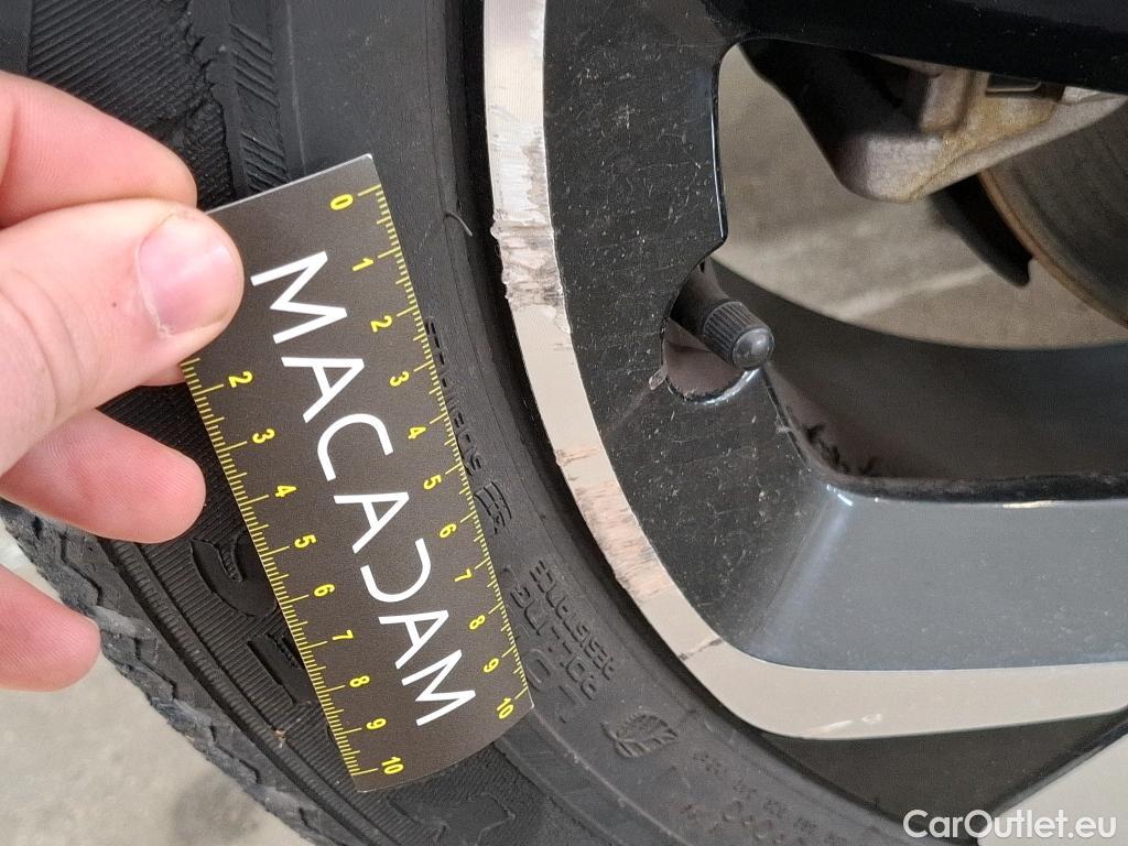  Citroen  C5 CITROEN  Aircross / 2018 / 5P / SUV Hybrid 225 ë-EAT8 Business + #16