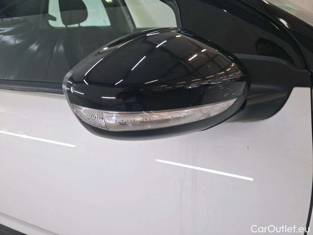  Citroen  C4 Cactus  Feel Business 1.2 PureTech 110CV BVM6 E6dT #18