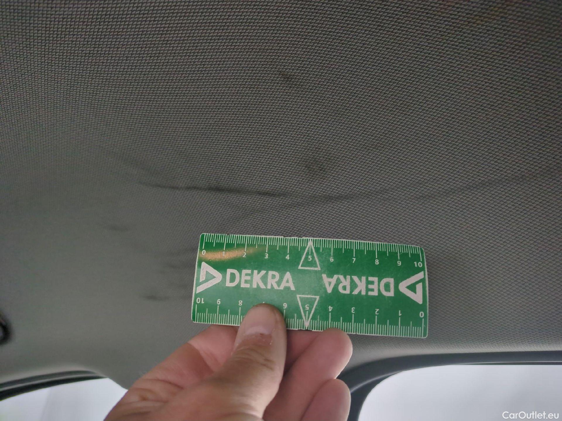  Bmw  Serie 2 BMW  Gran Tourer / 2018 / 5P / monospace 218d Business Design Auto #13