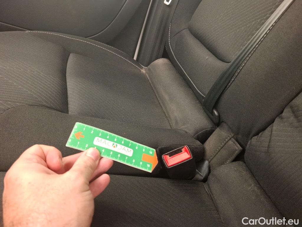  Renault  Trafic RENAULT  / 2019 / 4P / Fourgon tole NV FG GCF L1H1 1200 dCi 120 #32