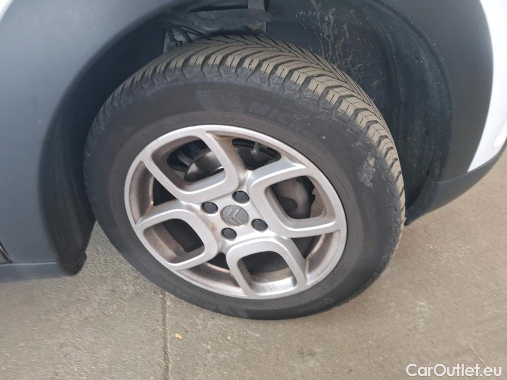  Citroen  C4 Cactus  Feel Business 1.2 PureTech 110CV BVM6 E6dT #12