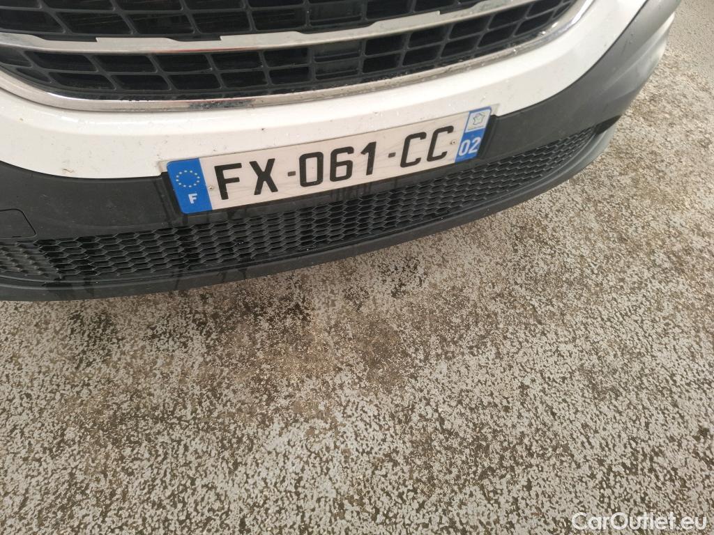  Renault  Trafic RENAULT  / 2019 / 4P / Fourgon tole NV FG GCF L1H1 1200 dCi 120 S&S #19