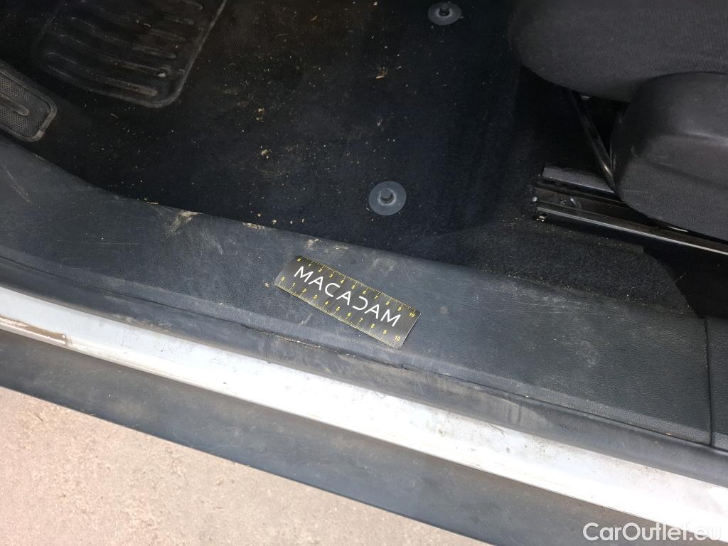  Citroen  C4 Cactus  Feel Business 1.2 PureTech 110CV BVM6 E6dT #6