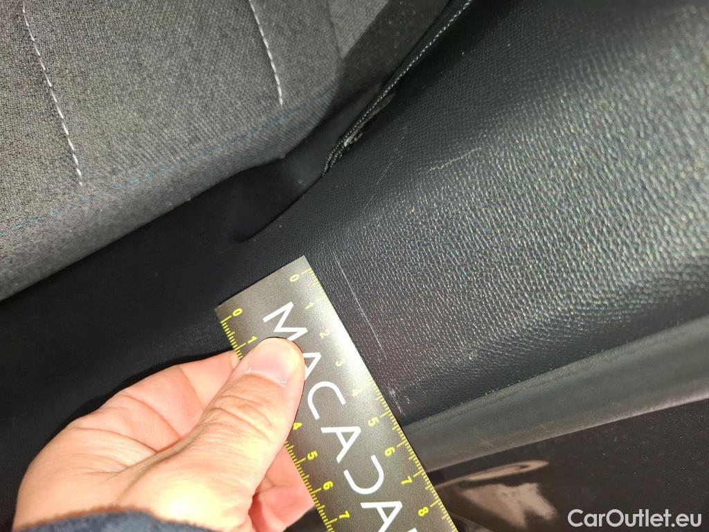  Citroen  C4  Berline Feel Pack 1.2 PureTech 130CV BVA8 E6d #10