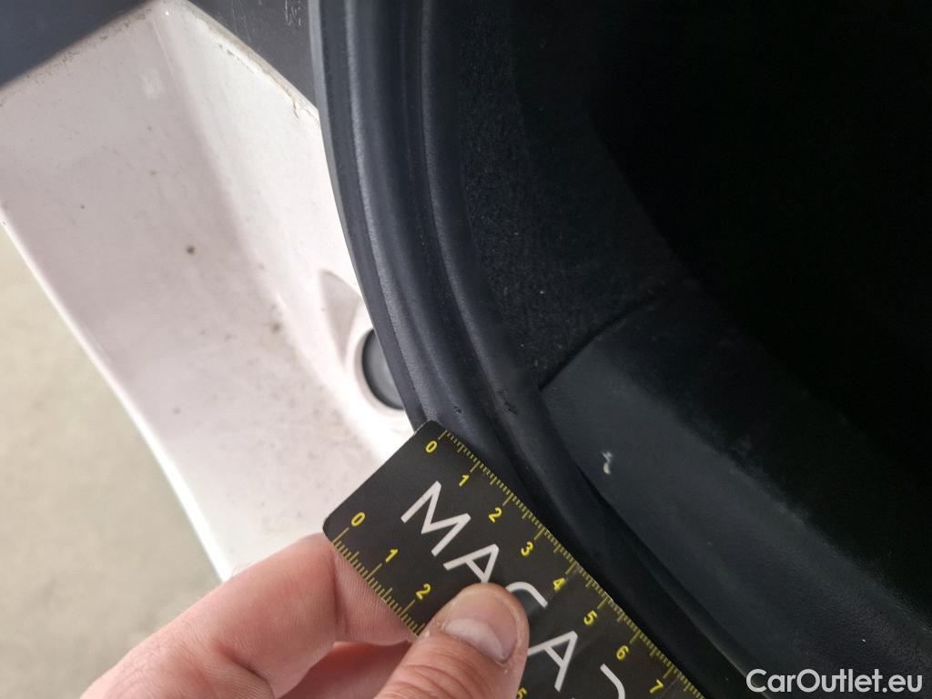  Citroen  C4 Cactus  Feel Business 1.2 PureTech 110CV BVM6 E6dT #11