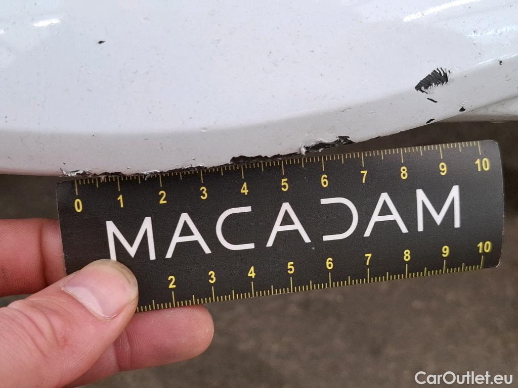  Audi  A4  Berline 30 TDI Business line 2.0 TDI 135CV BVA7 E6d #2