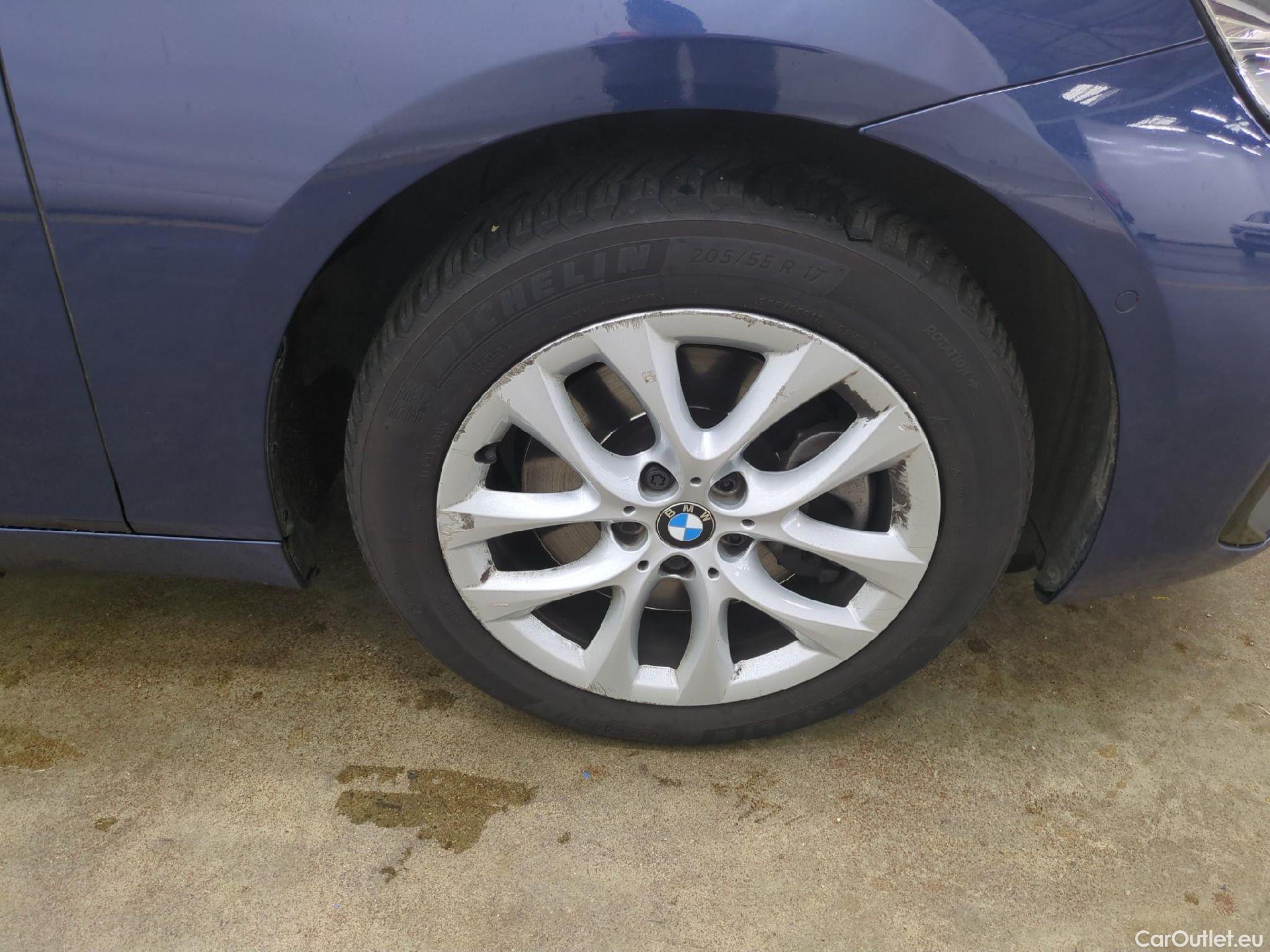  Bmw  Serie 2 BMW  Gran Tourer / 2018 / 5P / monospace 218d Business Design Auto #30