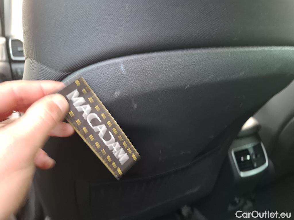  Hyundai  Tucson HYUNDAI  / 2018 / 5P / SUV 1.6 CRDI 115 HYBRID 48V CREATIVE #22