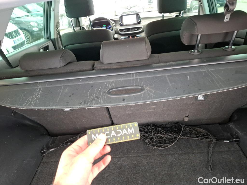  Hyundai  Tucson HYUNDAI  / 2018 / 5P / SUV 1.6 CRDI 115 HYBRID 48V CREATIVE #37