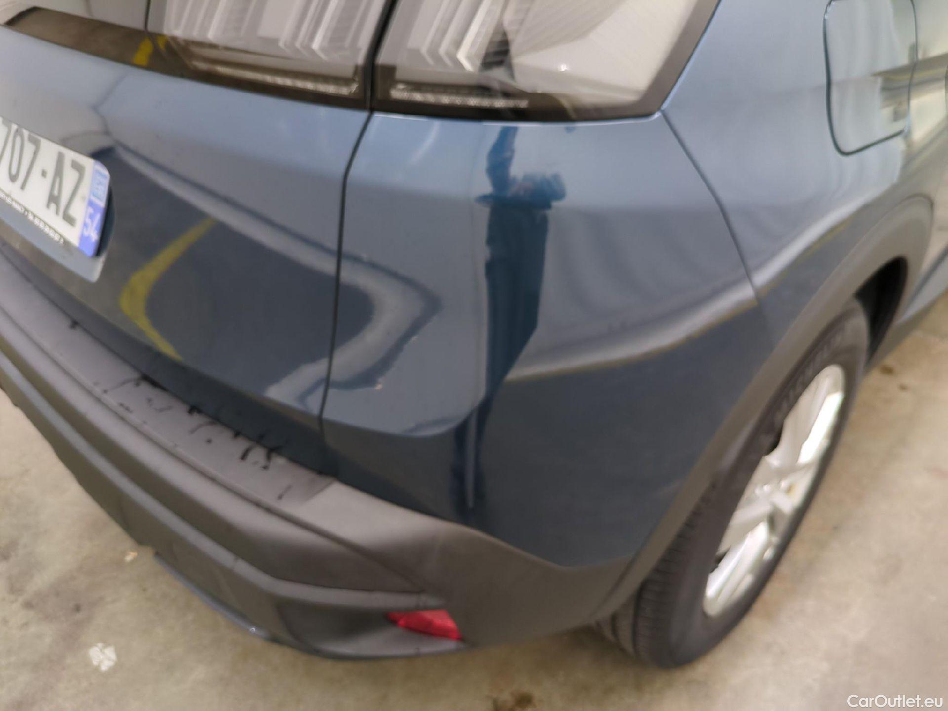  Peugeot  3008  Active Pack 1.5 HDi 130CV BVA8 E6d #33