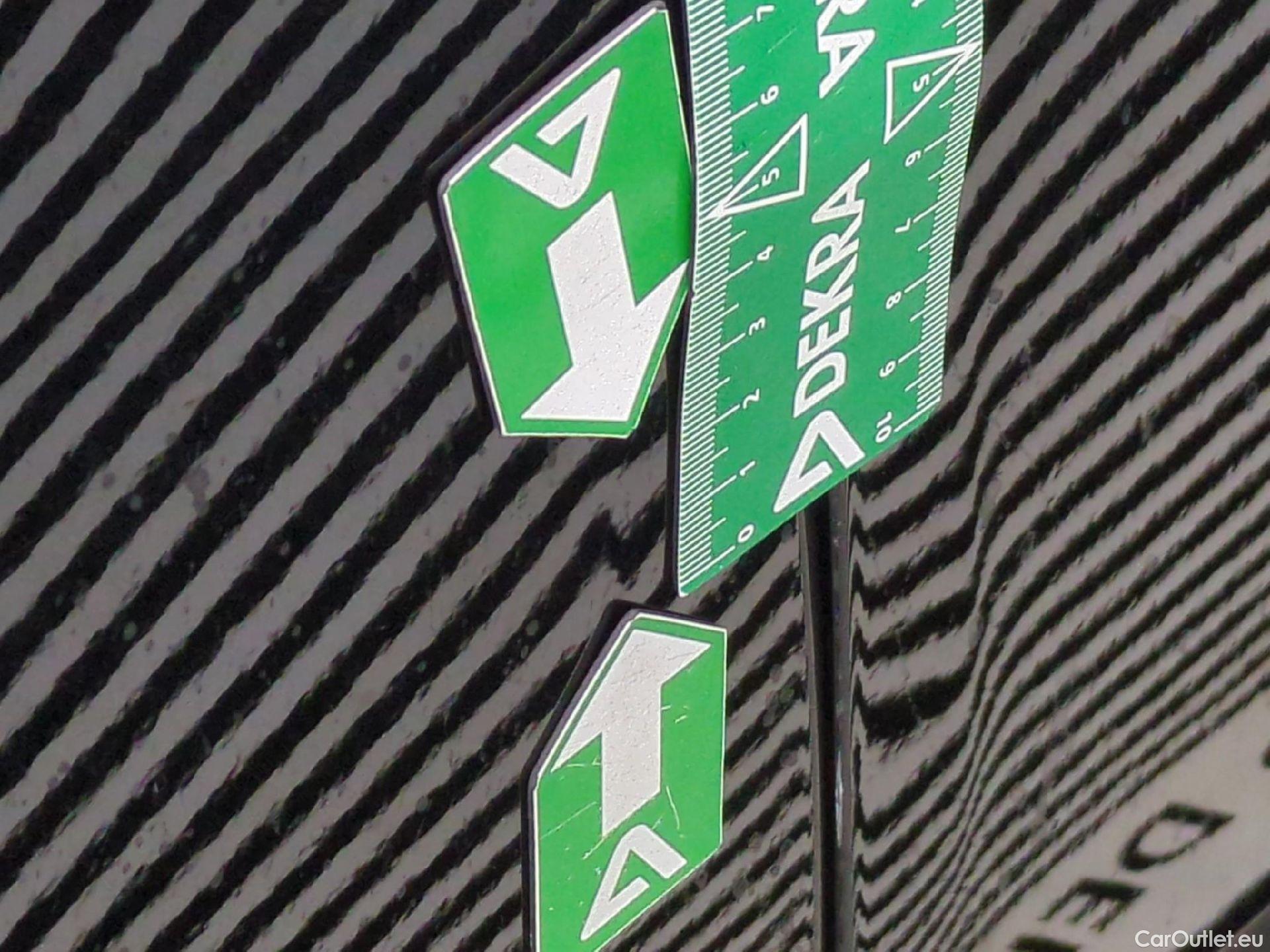  Opel   Grandland X Grandland X Elegance Business 1.5 130CV BVA8 E6d #18