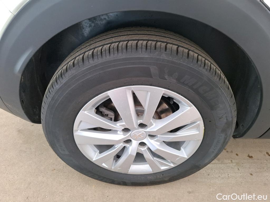  Peugeot  3008  Active Pack 1.2 PureTech 130CV BVA8 E6d #12