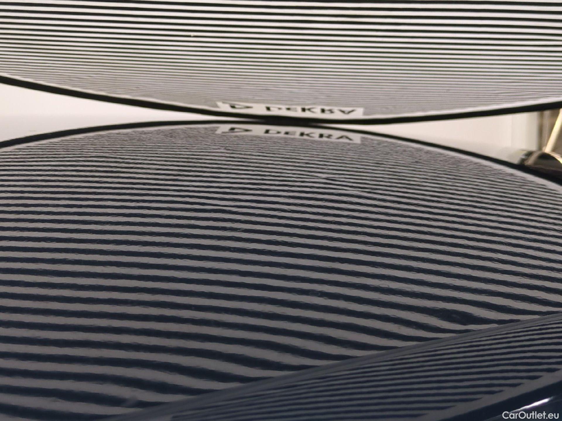  Peugeot  3008  Active Pack 1.5 HDi 130CV BVA8 E6d #20