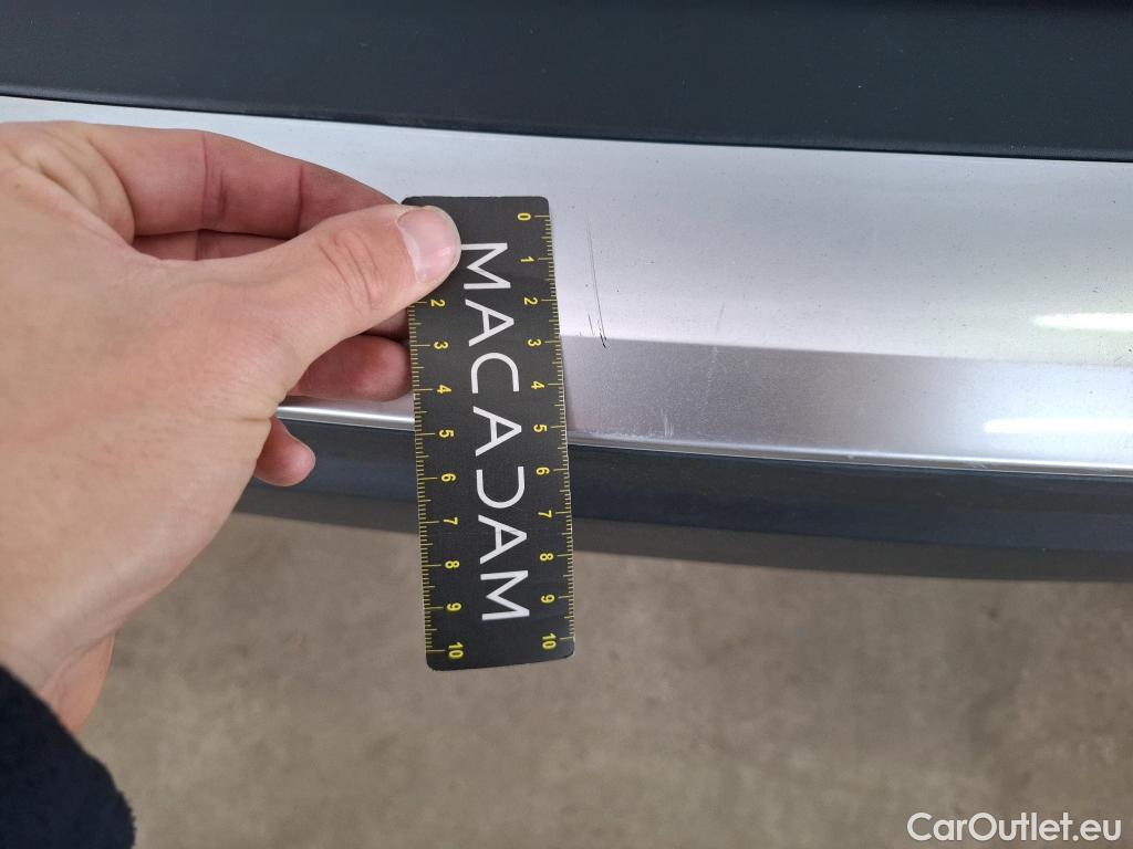  Peugeot  2008  Allure Pack 1.5 HDi 130CV BVA8 E6d #29