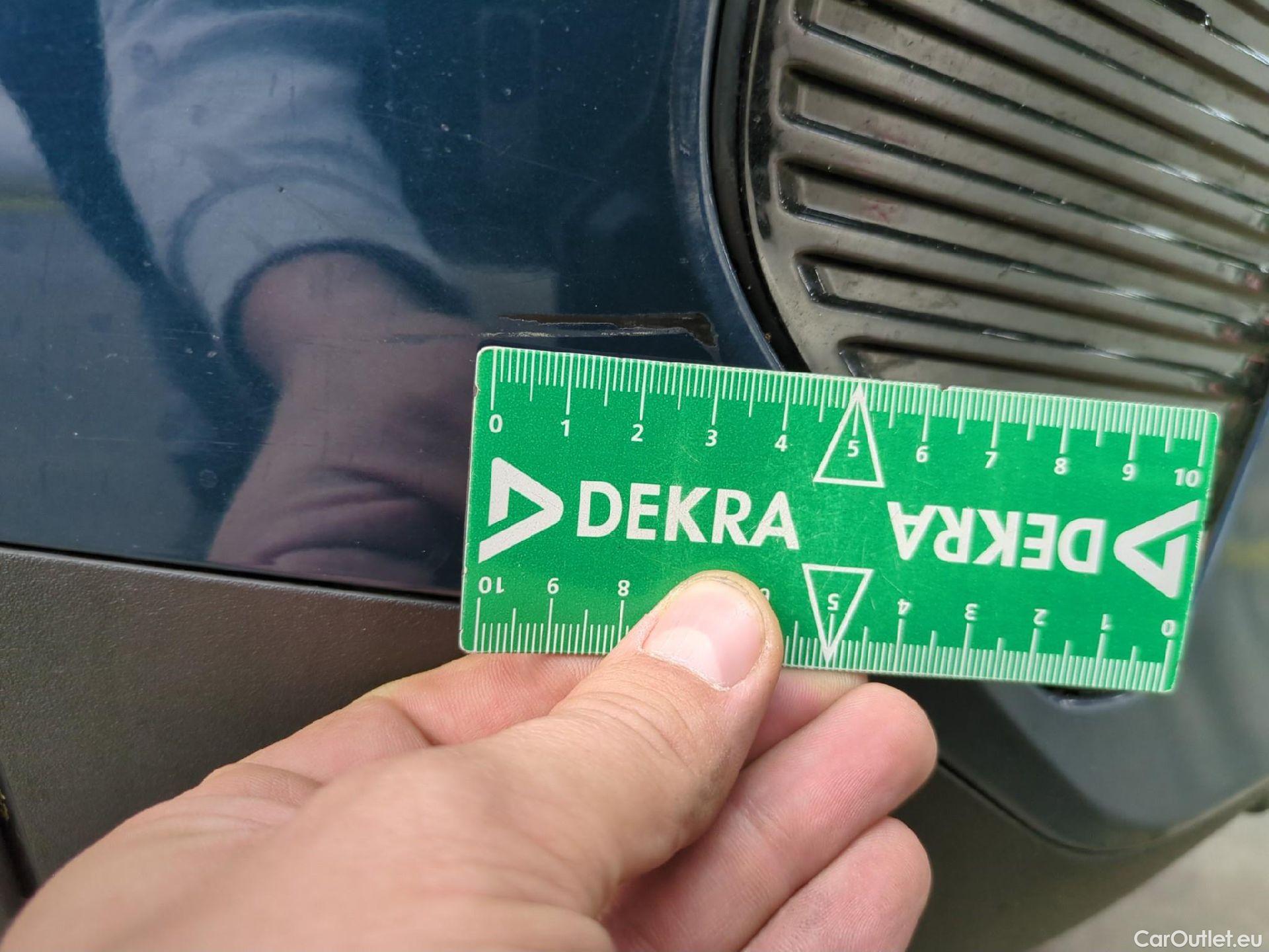  Peugeot  3008  Active Pack 1.5 HDi 130CV BVA8 E6d #23