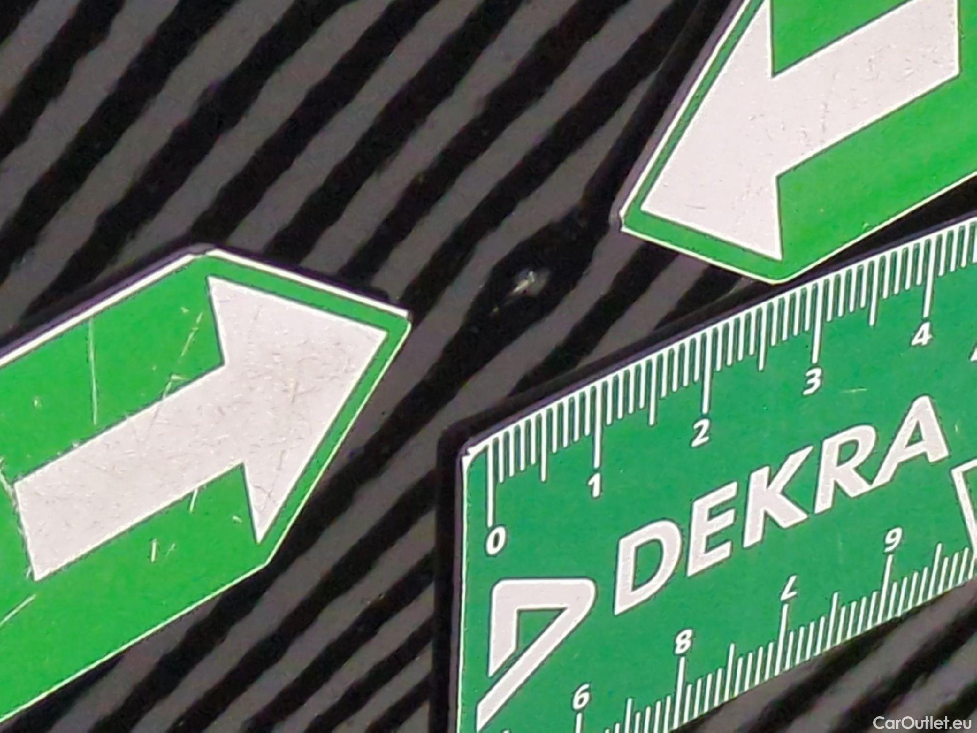  Opel   Grandland X Grandland X Elegance Business 1.5 130CV BVA8 E6d #42