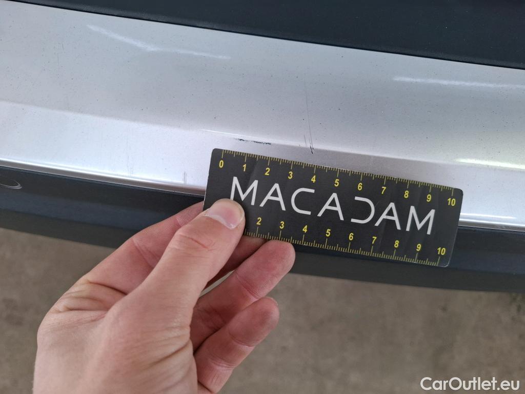  Peugeot  2008  Allure Pack 1.5 HDi 130CV BVA8 E6d #28