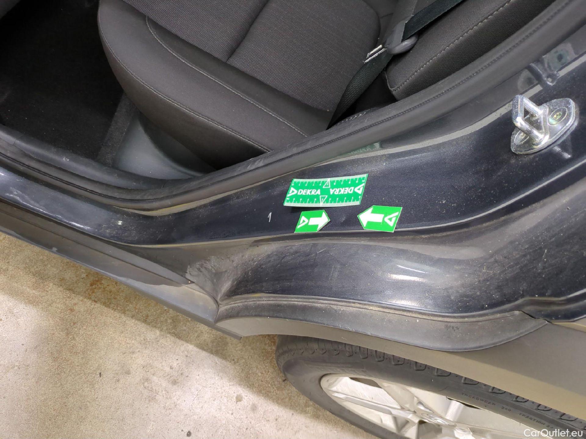  Hyundai  Konna HYUNDAI Kona / 2020 / 5P / SUV 1.0 T-GDI 120 HYBRID 48V BUSINESS #5