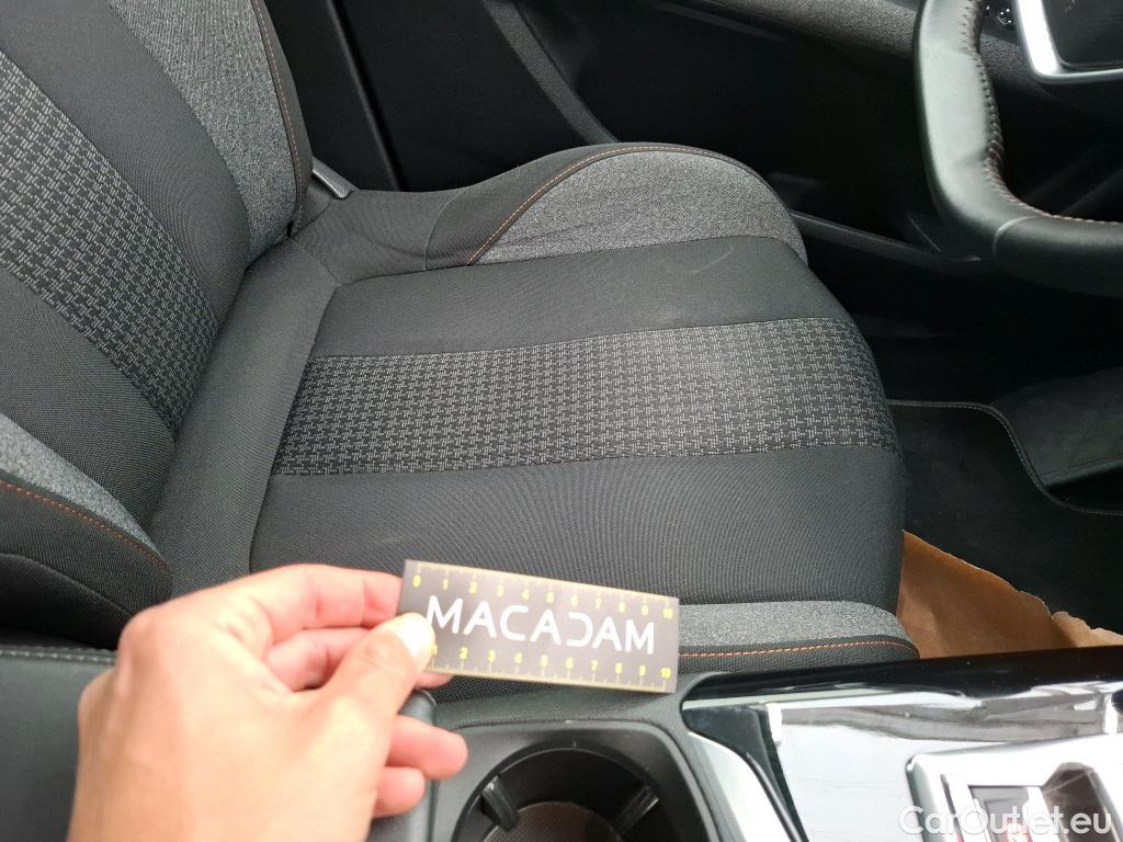  Peugeot  3008  Active Pack 1.2 PureTech 130CV BVA8 E6d #35