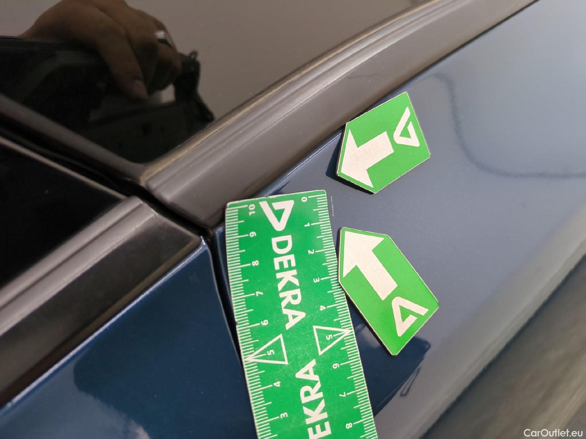  Peugeot  3008  Active Pack 1.5 HDi 130CV BVA8 E6d #32