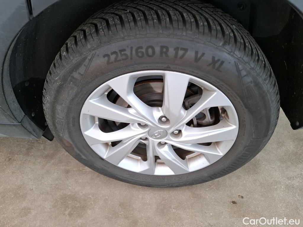  Hyundai  Tucson HYUNDAI  / 2018 / 5P / SUV 1.6 CRDI 115 HYBRID 48V CREATIVE #60