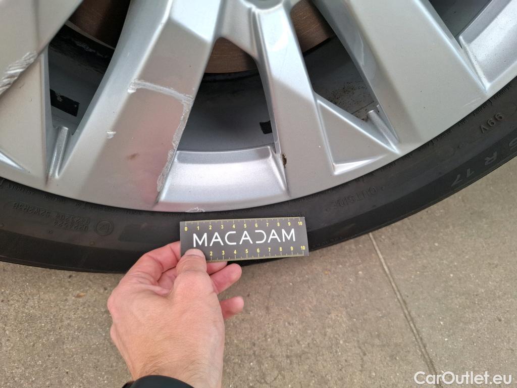  Peugeot  3008  Active Pack 1.2 PureTech 130CV BVA8 E6d #11