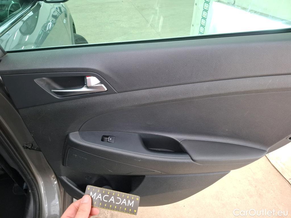  Hyundai  Tucson HYUNDAI  / 2018 / 5P / SUV 1.6 CRDI 115 HYBRID 48V CREATIVE #32