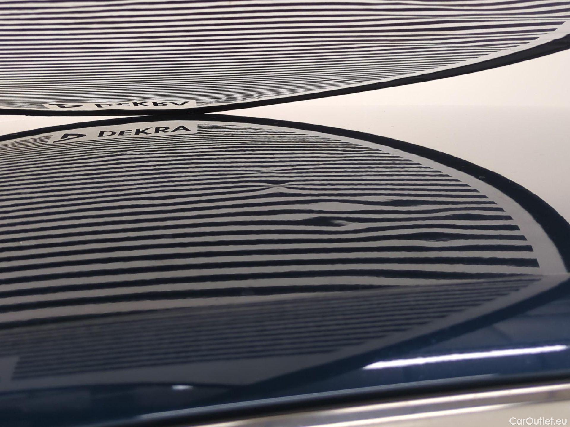  Peugeot  3008  Active Pack 1.5 HDi 130CV BVA8 E6d #18