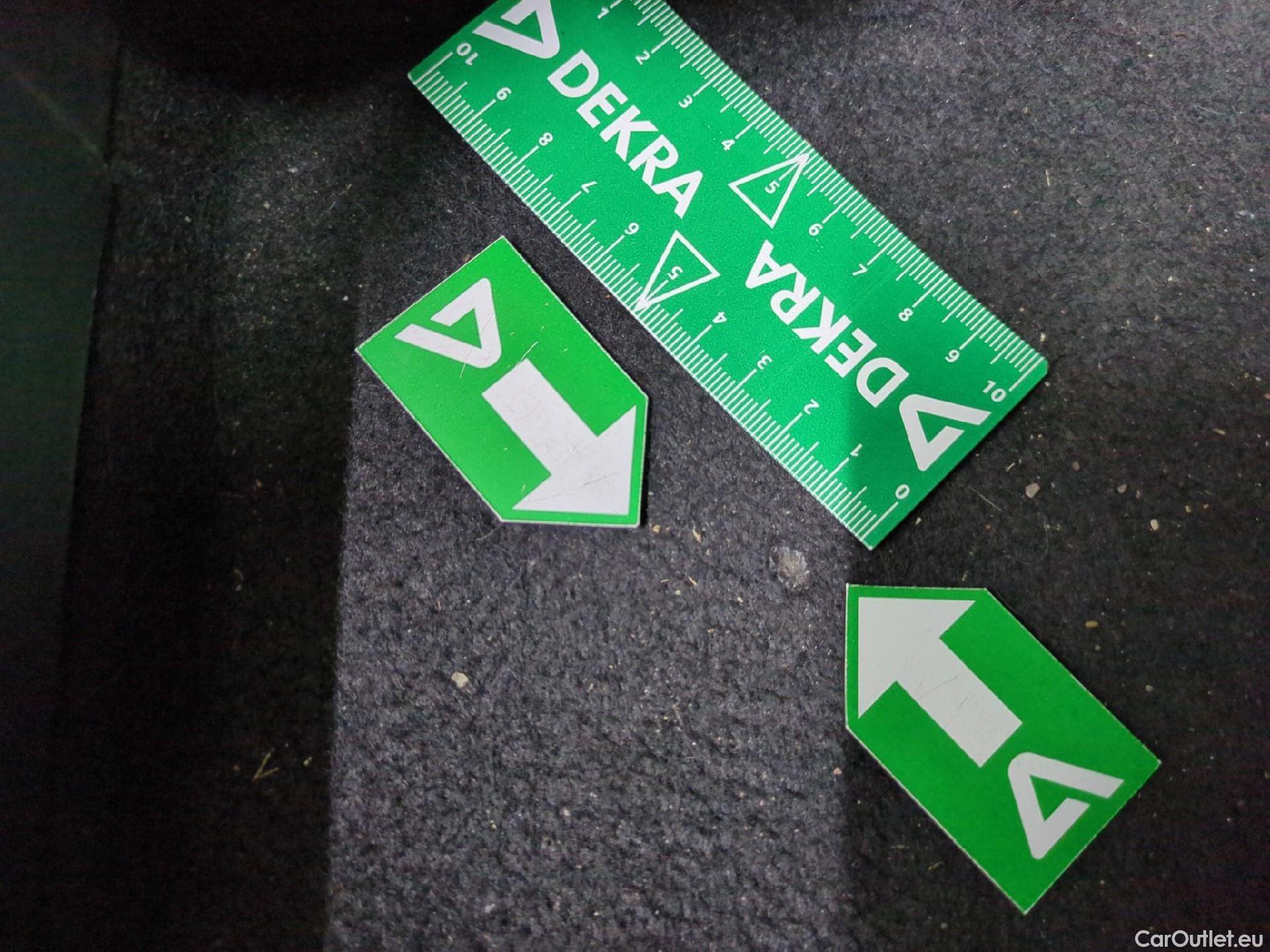  Hyundai  Konna HYUNDAI Kona / 2020 / 5P / SUV 1.0 T-GDI 120 HYBRID 48V BUSINESS #1