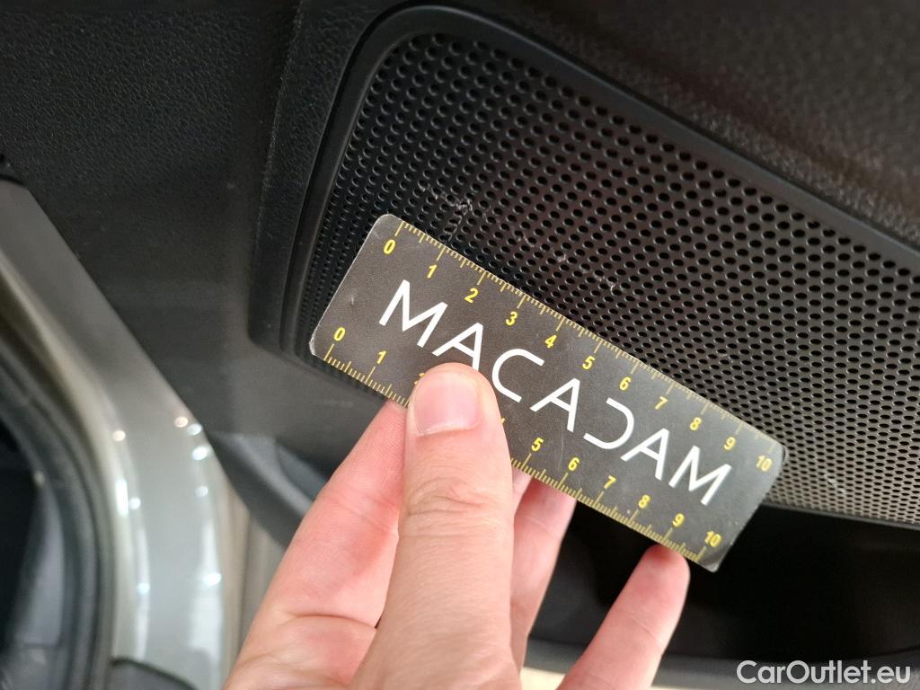  Hyundai  Tucson HYUNDAI  / 2018 / 5P / SUV 1.6 CRDI 115 HYBRID 48V CREATIVE #33