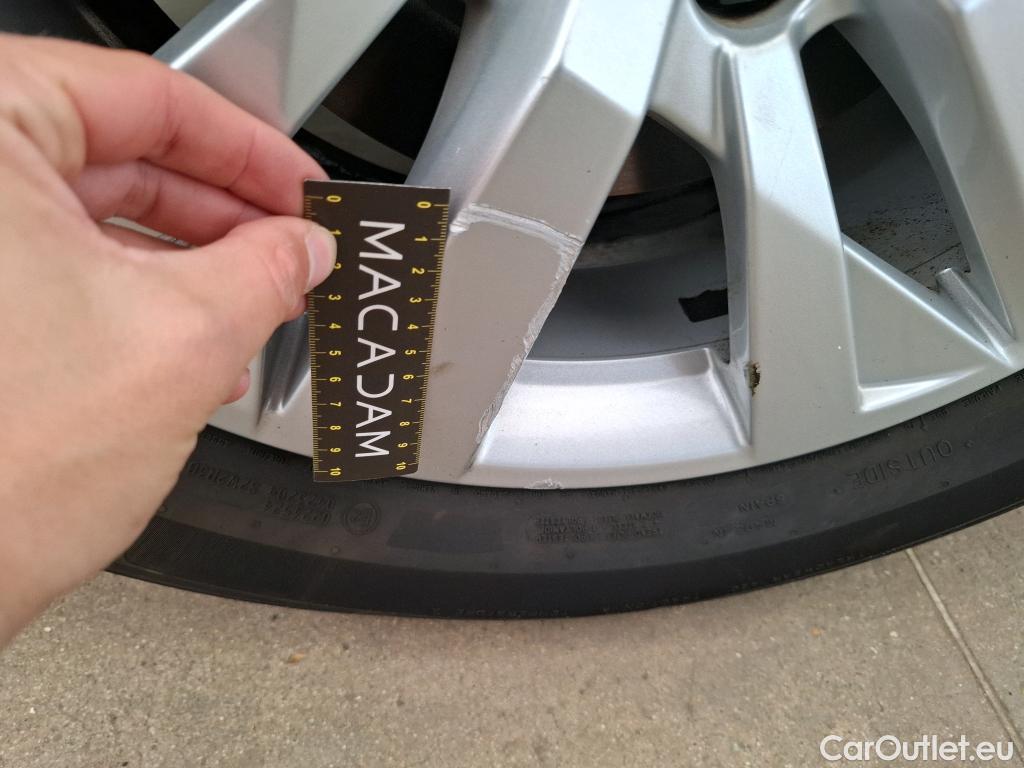  Peugeot  3008  Active Pack 1.2 PureTech 130CV BVA8 E6d #7