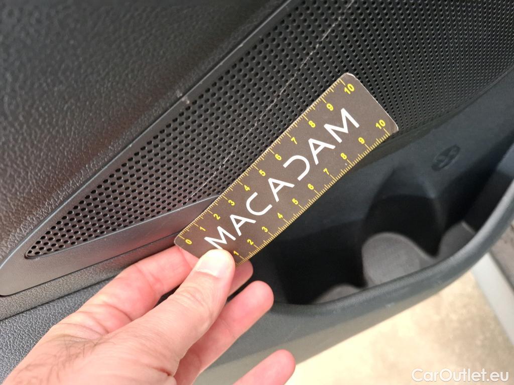  Hyundai  Tucson HYUNDAI  / 2018 / 5P / SUV 1.6 CRDI 115 HYBRID 48V CREATIVE #29