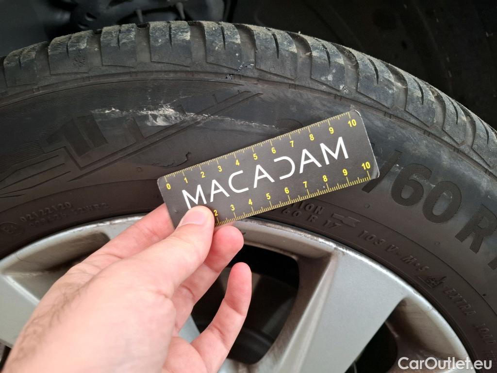  Hyundai  Tucson HYUNDAI  / 2018 / 5P / SUV 1.6 CRDI 115 HYBRID 48V CREATIVE #17