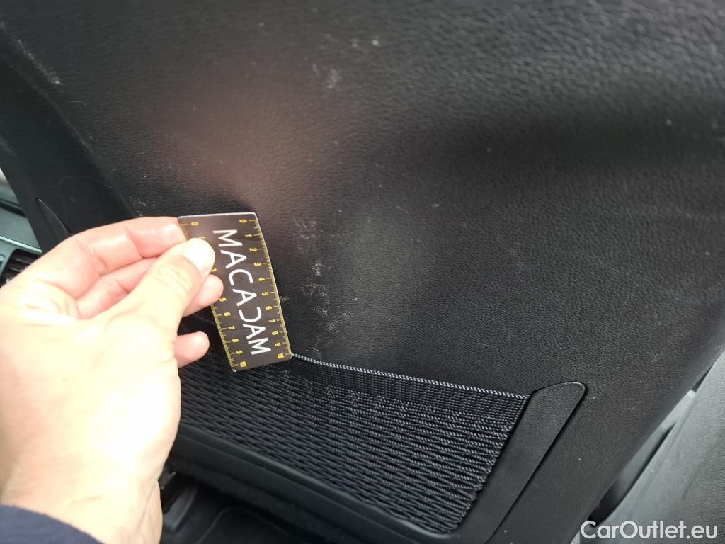  Hyundai  Tucson HYUNDAI  / 2018 / 5P / SUV 1.6 CRDI 115 HYBRID 48V CREATIVE #50