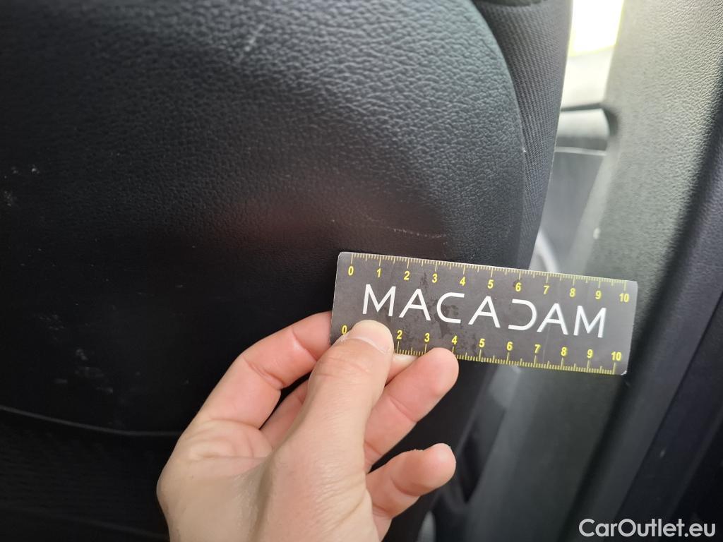  Hyundai  Tucson HYUNDAI  / 2018 / 5P / SUV 1.6 CRDI 115 HYBRID 48V CREATIVE #49