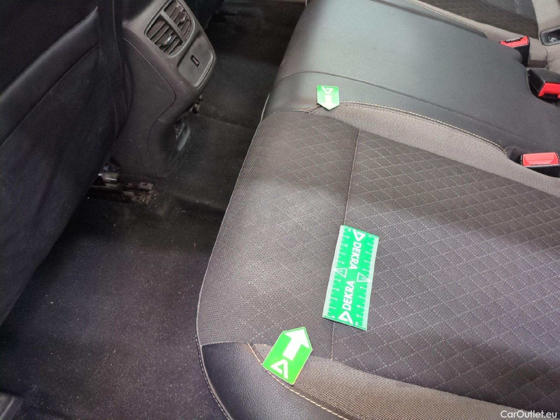  Opel   Grandland X Grandland X Elegance Business 1.5 130CV BVA8 E6d #4