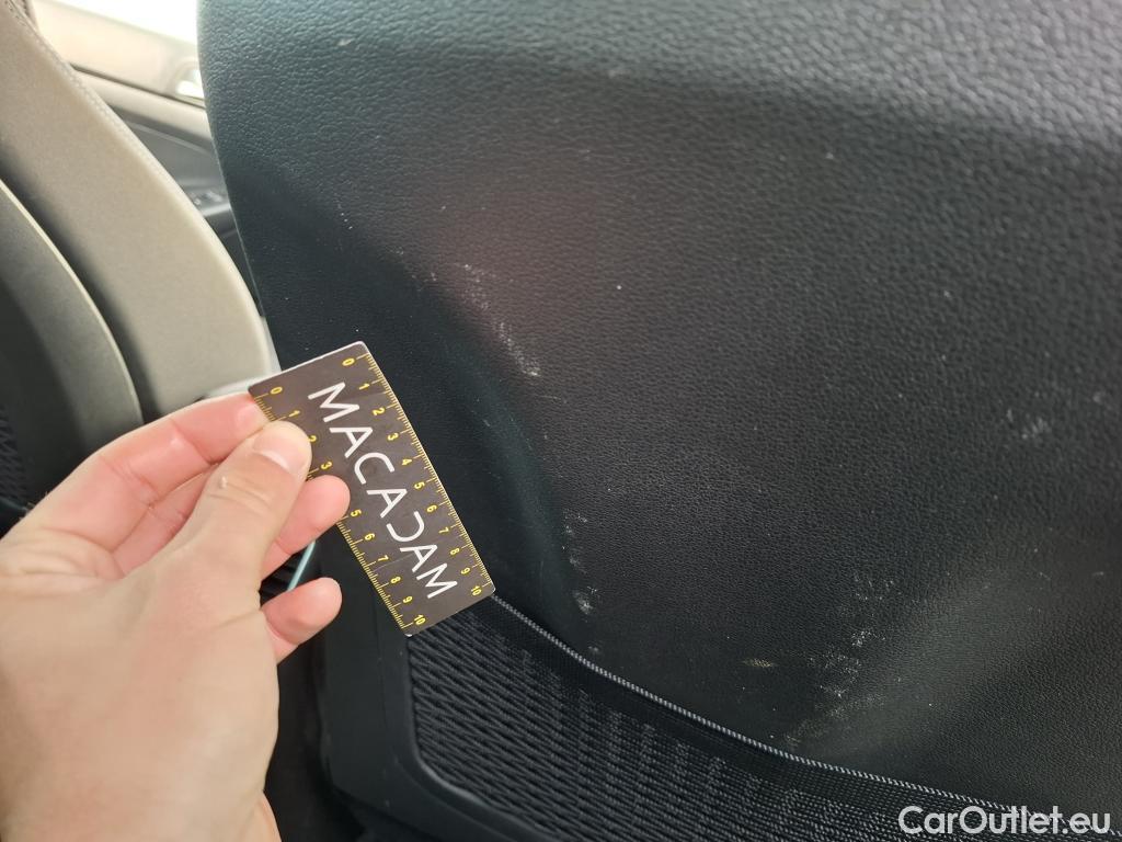  Hyundai  Tucson HYUNDAI  / 2018 / 5P / SUV 1.6 CRDI 115 HYBRID 48V CREATIVE #48